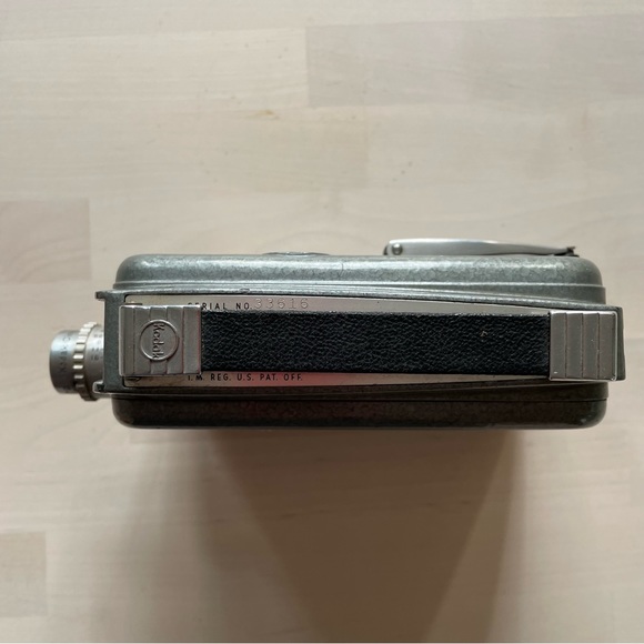 Cine-Kodak Reliant Camera - Picture 5 of 5